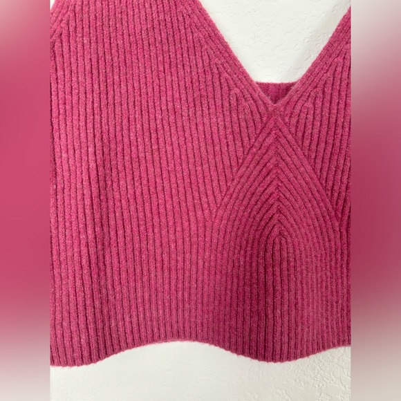 J. Crew Cashmere Blend Cropped Sweater Tank size large - Picture 3 of 5